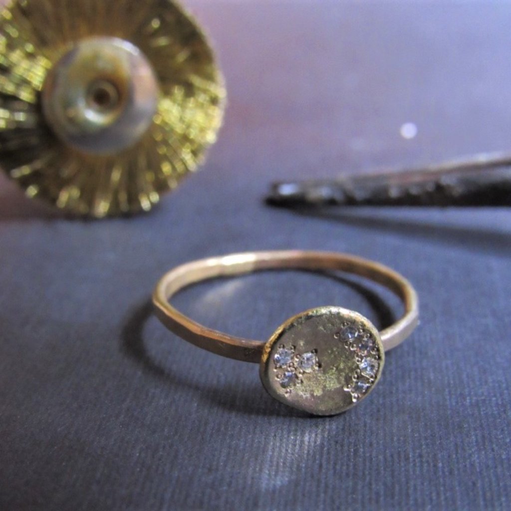 Gold Diamonds Ring 580$